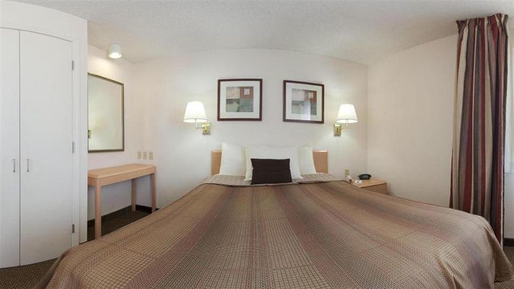 Sonesta Simply Suites Houston Galleria Medical Center Екстер'єр фото